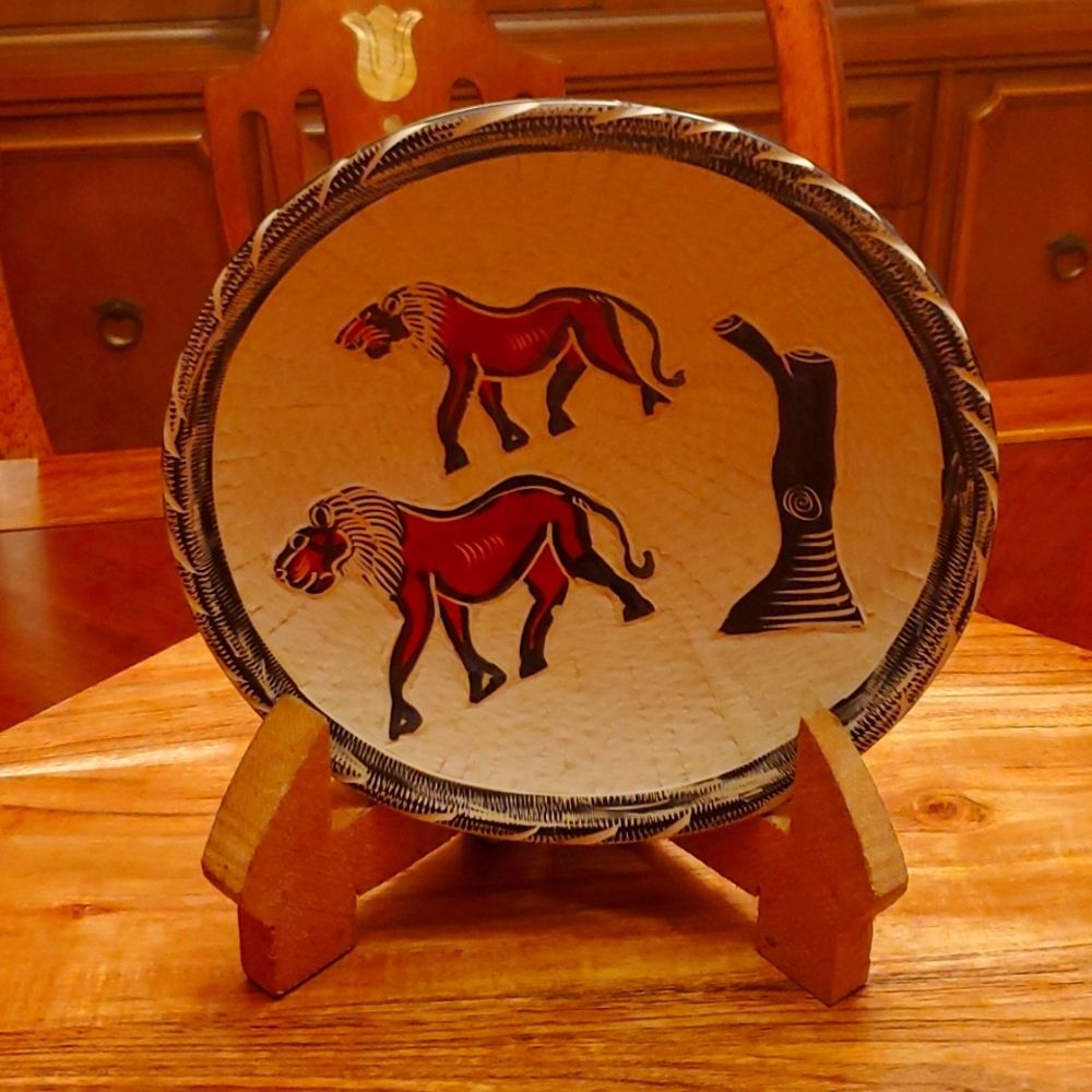 African Cultural Art - Lions 8" Diameter & Stand